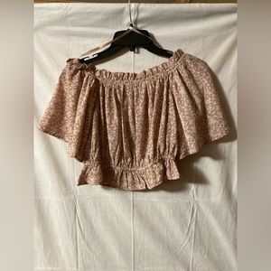 Excellent Condition She + Sky Size Small Pink Flowered Crop Top Dressy Casual